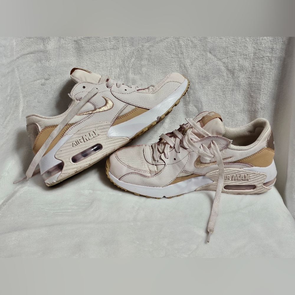 Nike Cream and Tan Athletic Shoes with Air Max Design